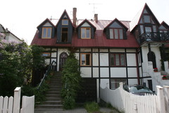 Dom fasada od ulicy